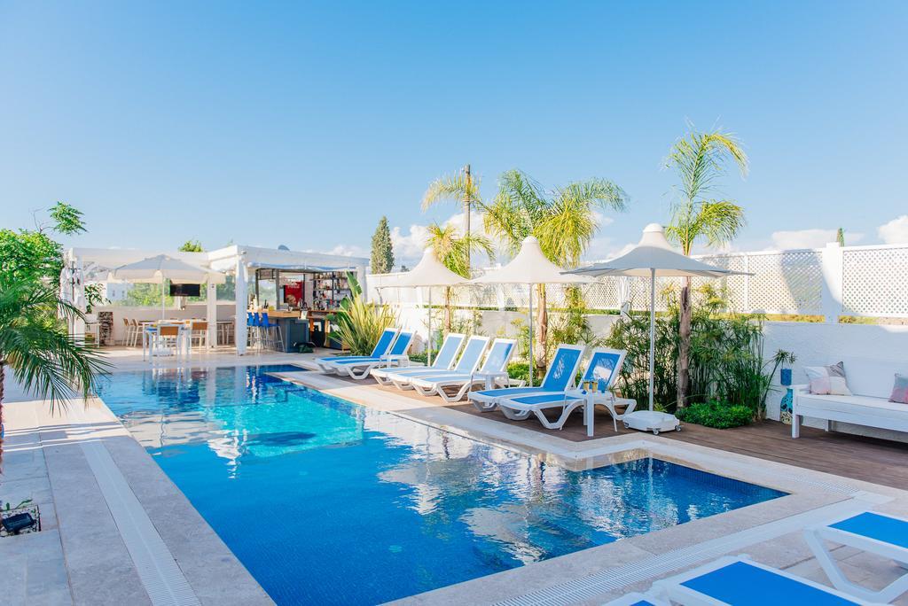 Via Farilya Hotel Gundogan  Bagian luar foto