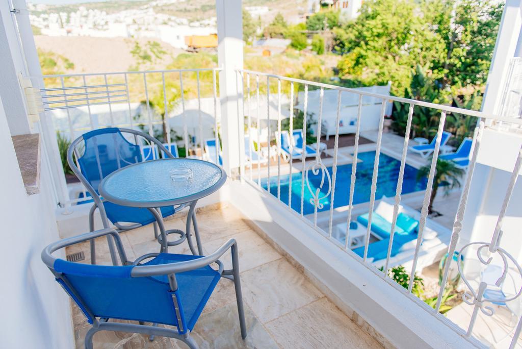 Via Farilya Hotel Gundogan  Bagian luar foto